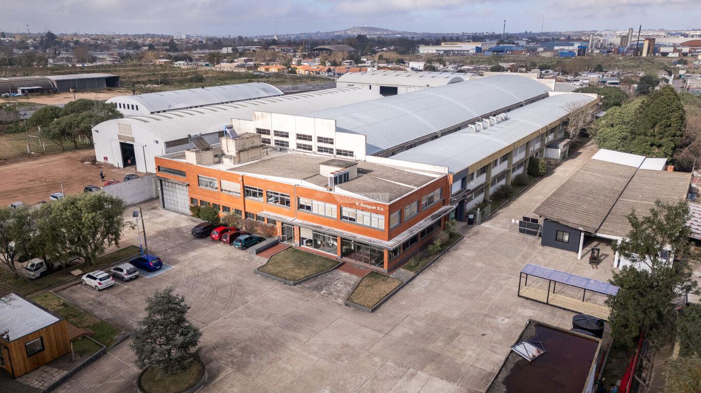 ALQUILER LOCAL GALPON DEPOSITO INDUSTRIA NUEVO PARIS ISLAS CANARIAS VIG. 24H A ESTRENAR 600m2