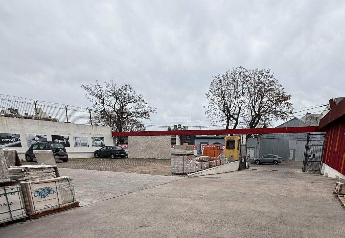ALQUILER  LOCAL COMERCIAL GALPON DEPOSITO UNION SOBRE 8 DE OCTUBRE 1154m2 · Foto 5