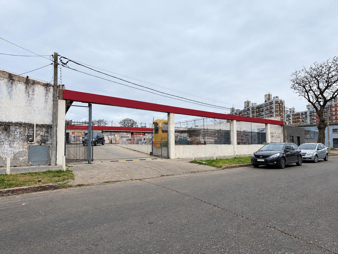 ALQUILER  LOCAL COMERCIAL GALPON DEPOSITO UNION SOBRE 8 DE OCTUBRE 1154m2 · Foto 8