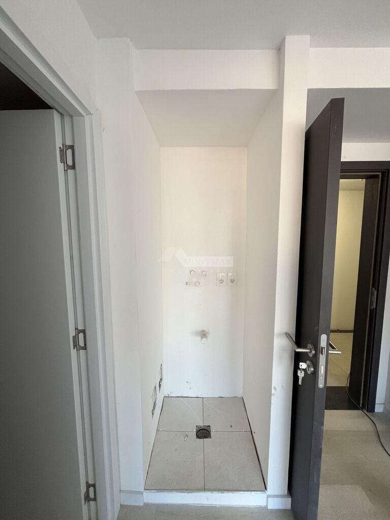 VENTA ALQUILER APARTAMENTO 1 DORMITORIO CORDÓN MERCEDES Y MAGALLANES TIPO PENTHOUSE TERRAZA · Foto 5