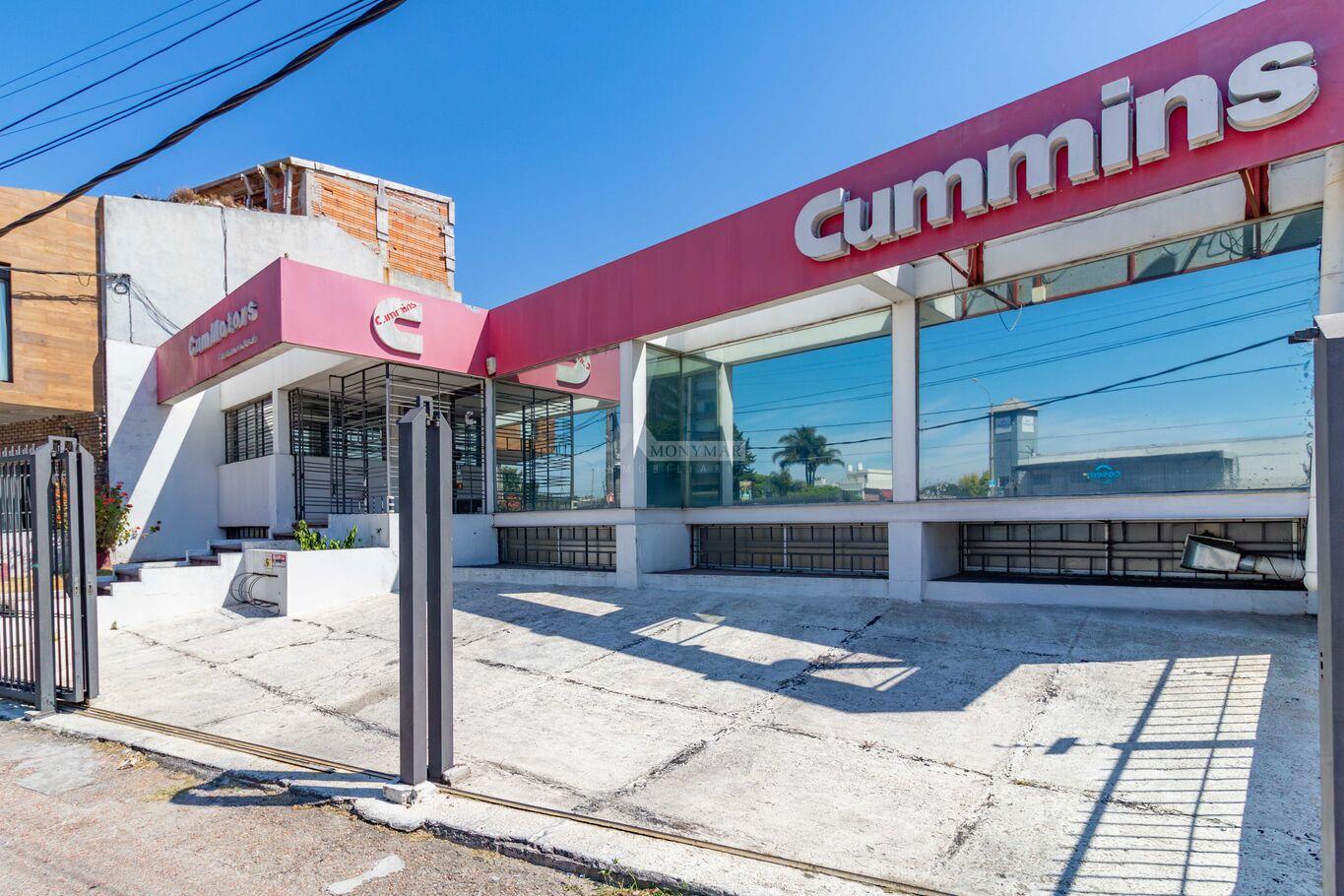 ALQUILER LOCAL COMERCIAL GALPON DEPOSITO AVENIDA ITALIA FRENTE PLAZA ITALIA SHOPPING ESTACIONAMIENTO · Foto 2