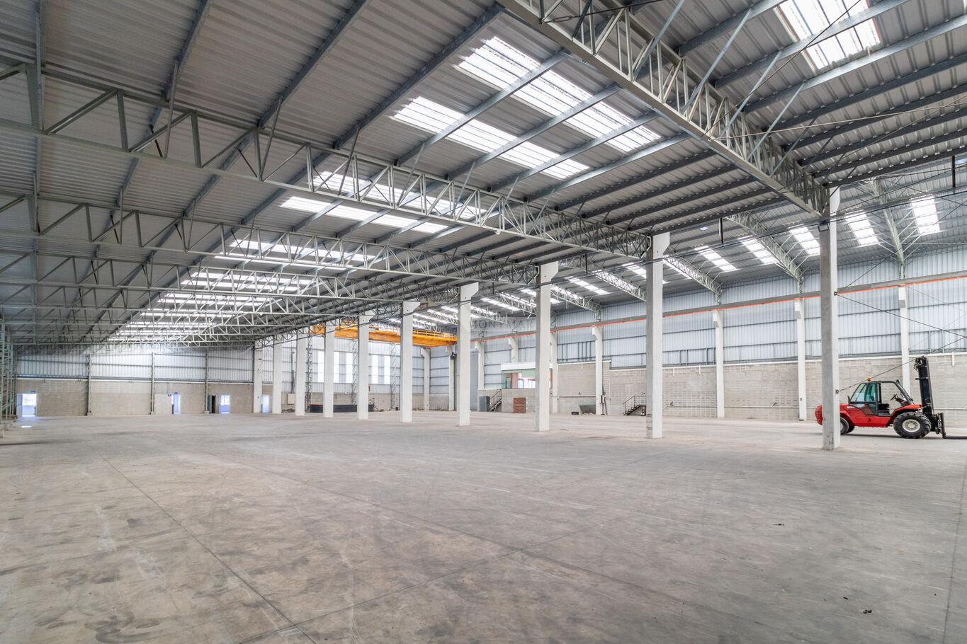 ALQUILER LOCAL GALPON DEPOSITO INDUSTRIA RUTA 5 LAS PIEDRAS 3399m2 CALIDAD PREMIUM! · Foto 8