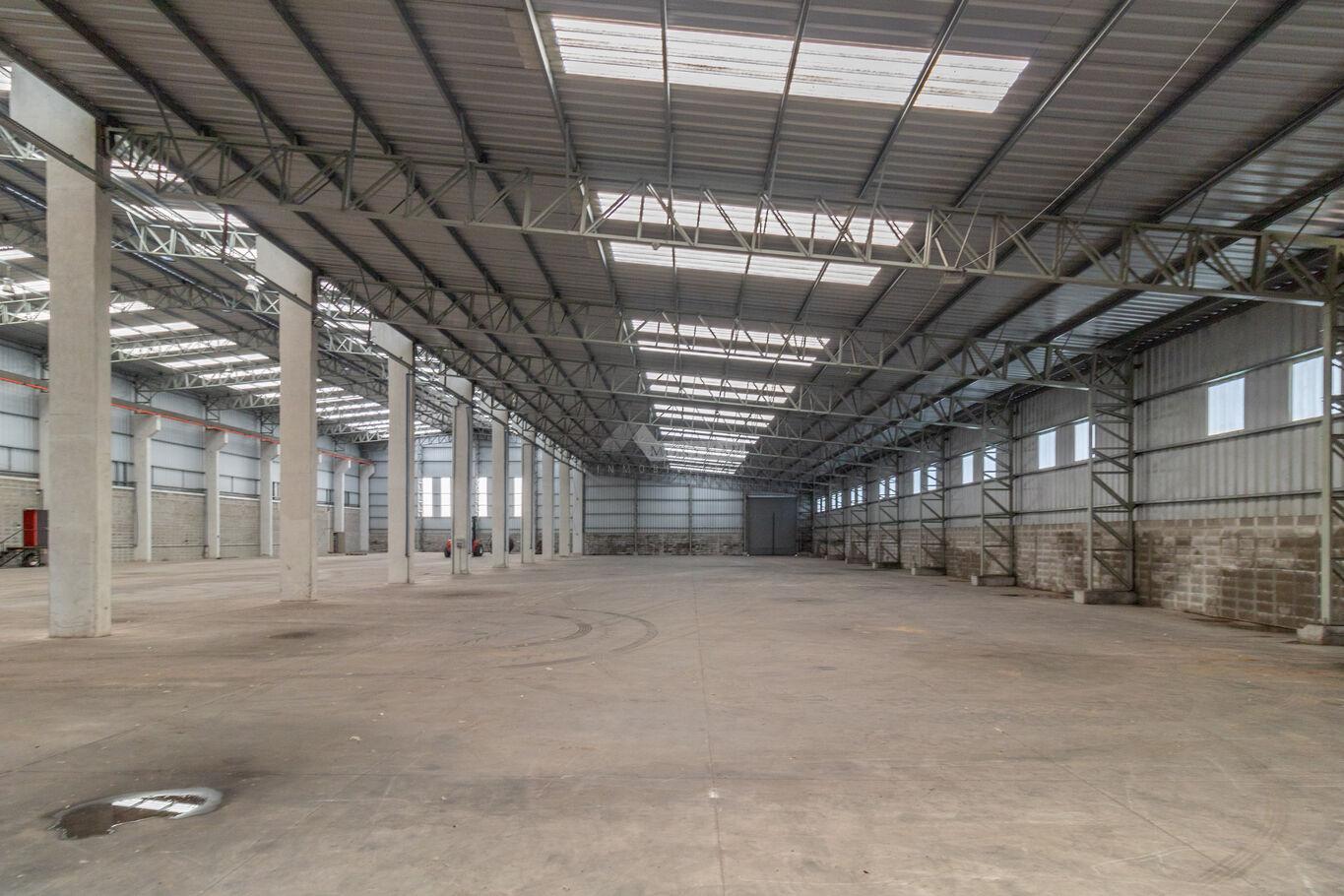 ALQUILER LOCAL GALPON DEPOSITO INDUSTRIA RUTA 5 LAS PIEDRAS 3399m2 CALIDAD PREMIUM! · Foto 6