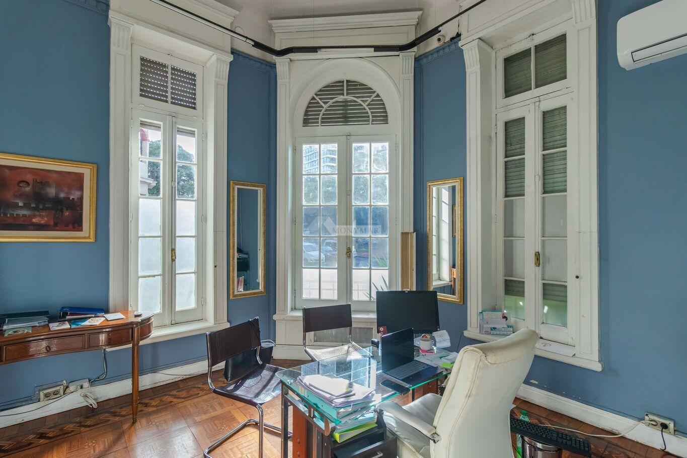 ALQUILER Y VENTA CASA POCITOS BR. ARTIGAS y AVENIDA BRASIL 12 AMBIENTES BAÑOS Y BLOCK QUIRURGICO