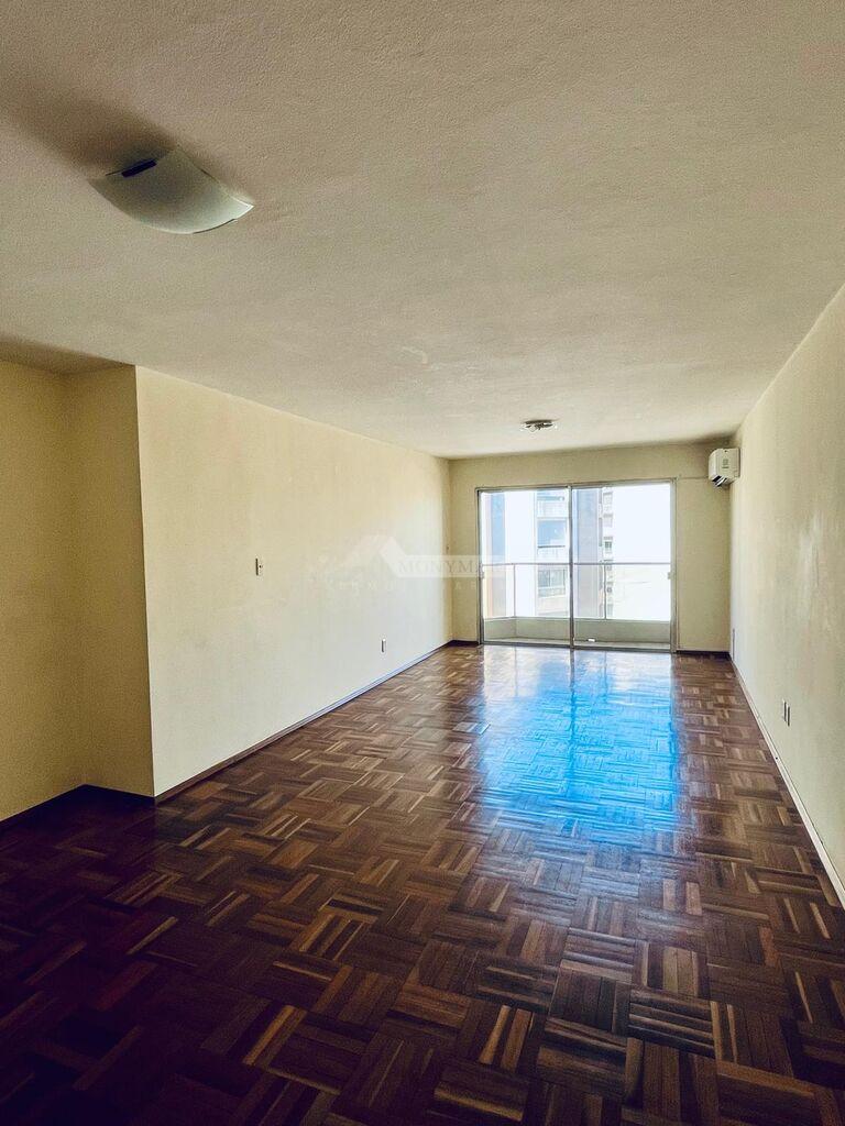 VENTA ALQUILER APARTAMENTO 3 DORMITORIOS POCITOS ECHEVARRIARZA Y BUXAREO CON SERVICIO Y GARAJE x 2