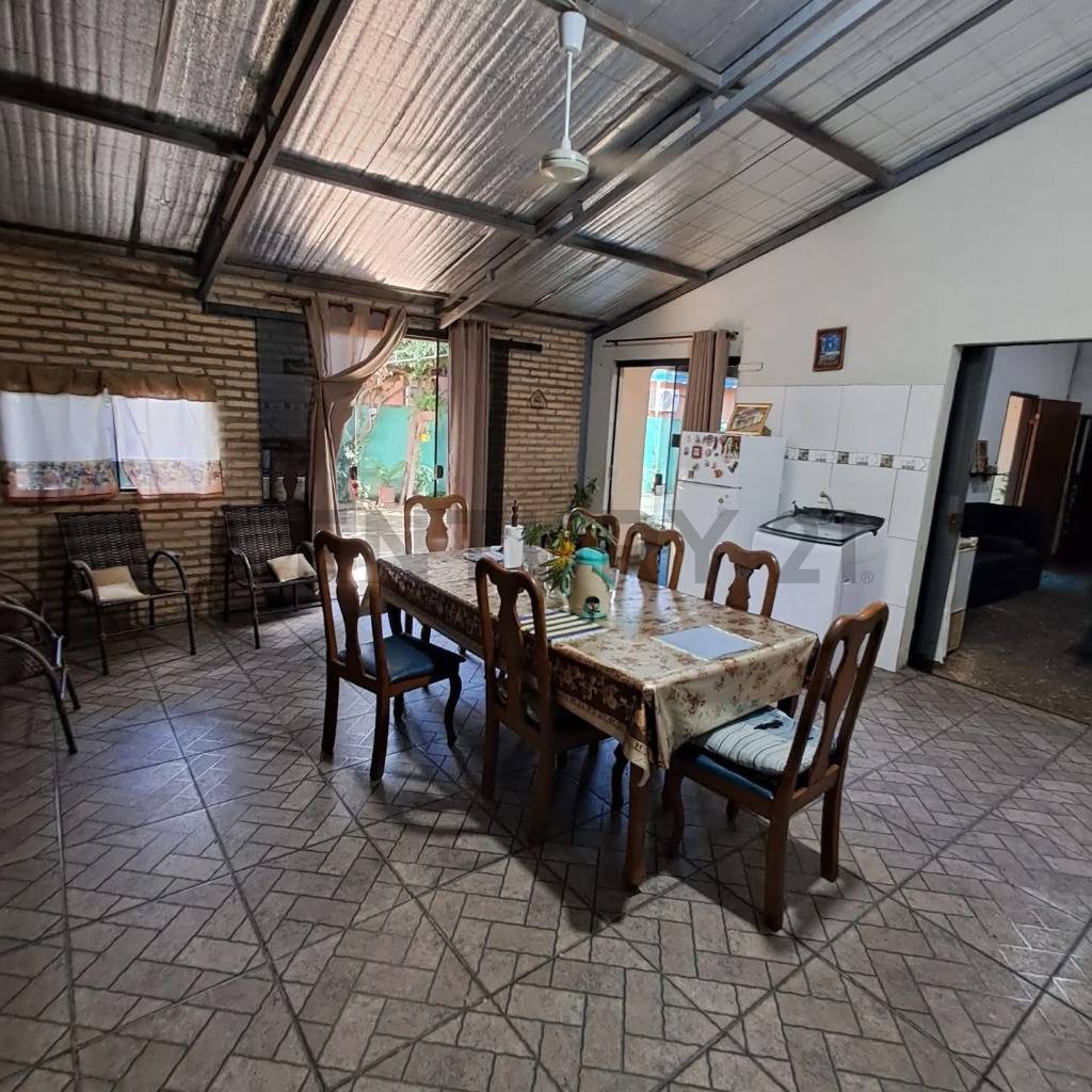 Venta de Casa en Luque, Central — foto 3