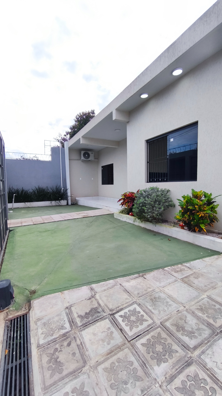 VENDO CASA DE UNA PLANTA EN LOMA PYTA - ASUNCION — foto 3