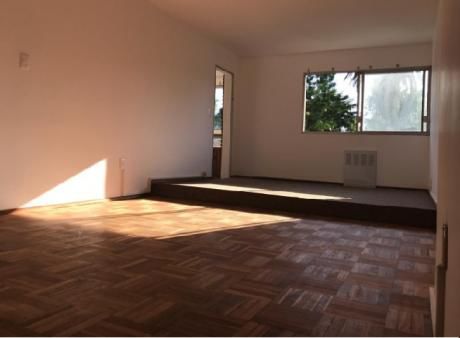 Empresa O Vivienda! 3 Dorm. Pocitos, 2 Baños. Bajísimos G.C.