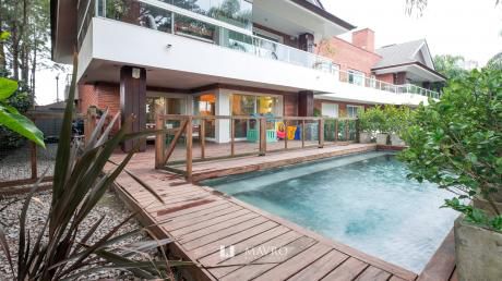 Planta Baja Con Piscina Propia
