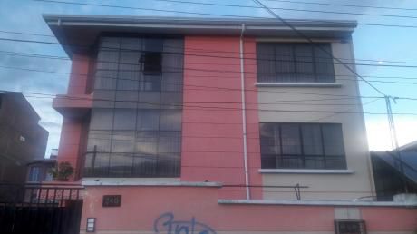 Casa De 3 Departamentos En Venta