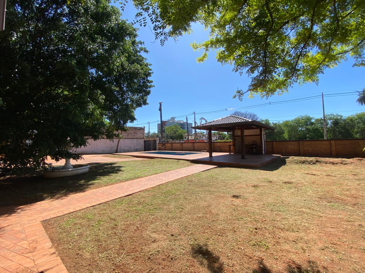 Casa en venta en Fernando de la Mora — foto 2