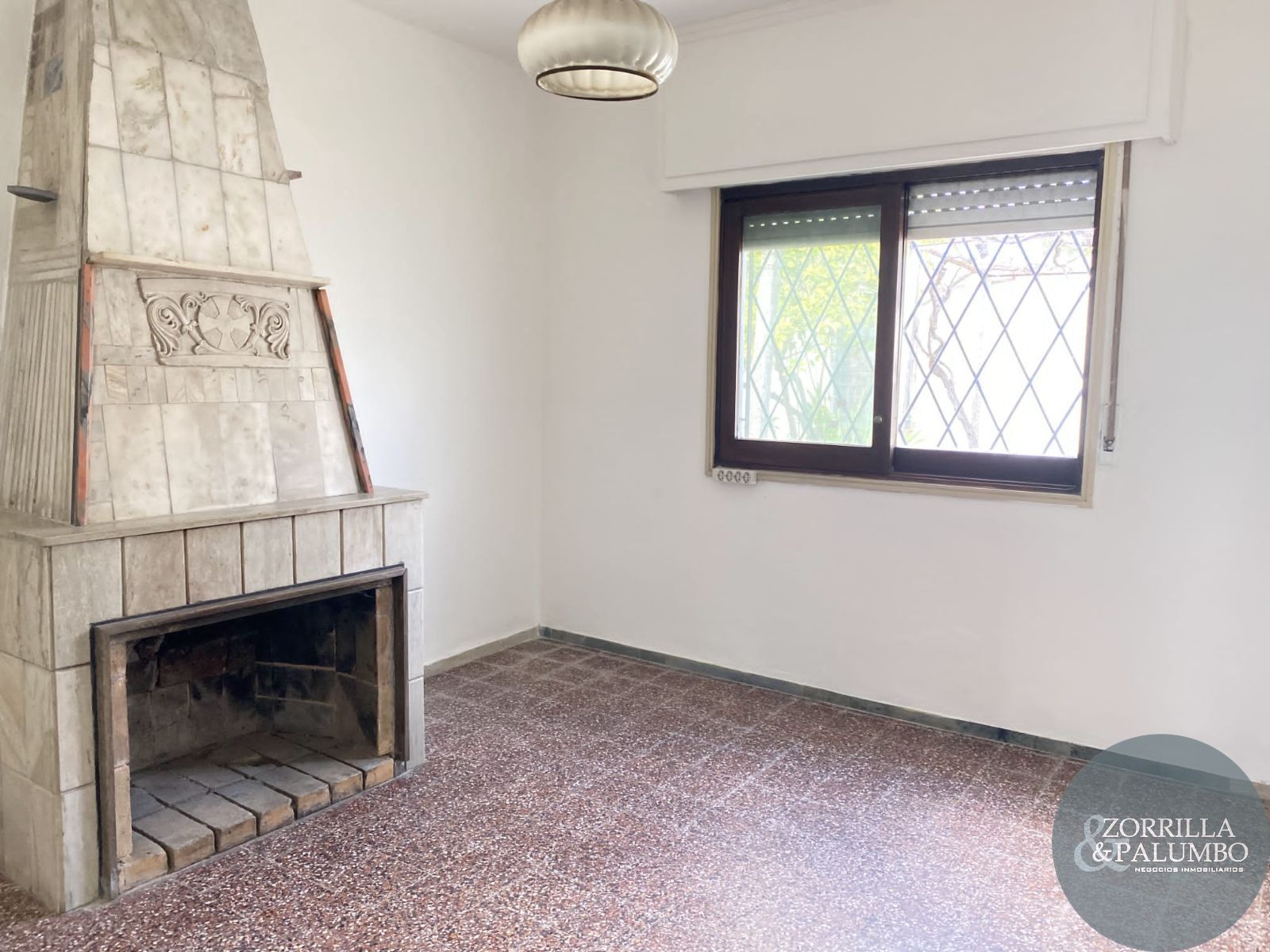 Casa en alquiler de 3 dorm, patio y cochera en Maroñas! Actualizada a nuevo!! · Foto 12