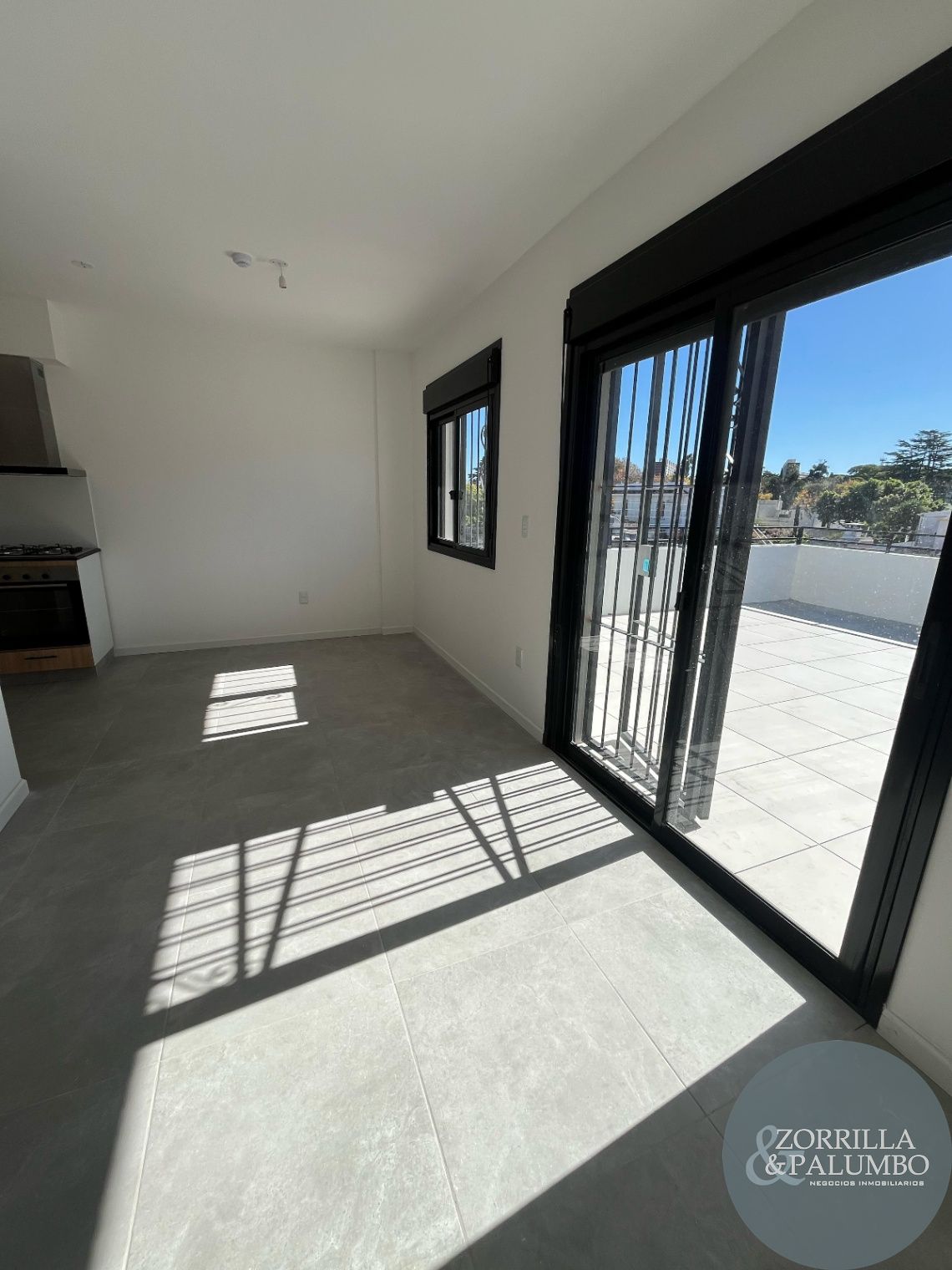 Apartamento de 1 dormitorio con terraza y parrillero en Atahualpa!!