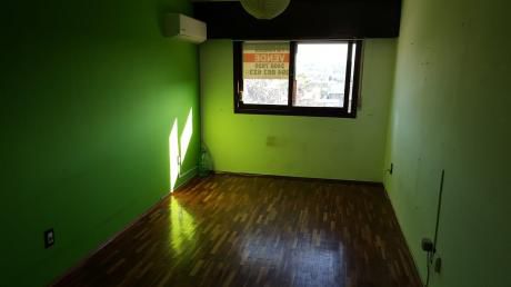 Venta Apartamento Avenida Italia Y B Y Ordoñez. .oportunidad Bajo De Precio !