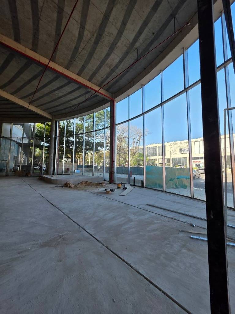 ALQUILER DE LOCAL COMERCIAL EN PASEO LOS ABRLOS 750M2, ASUNCION — foto 2