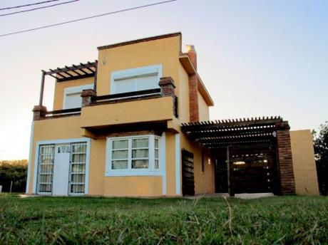 Buena Vista - Casa Muy Cómoda En Arachania