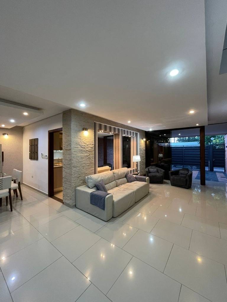 EN ALQUILER AMPLIO DUPLEX CON PISCINA AMOBLADO LOS LAURELES — foto 3