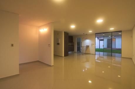Duplex A Estrenar, Zona Yacht Y Golf Club