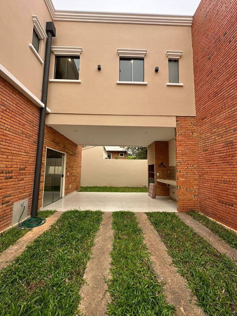 ALQUILO DUPLEX EN LUQUE ZONA MERLO — foto 2