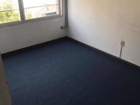 Gran Oportunidad En El Centro, Un Dormitorio Y Garaje!