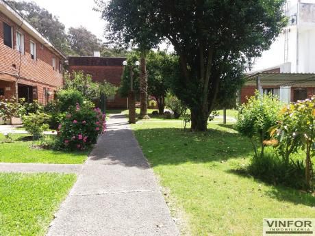 Casa 3 Dorm. Duplex Independiente