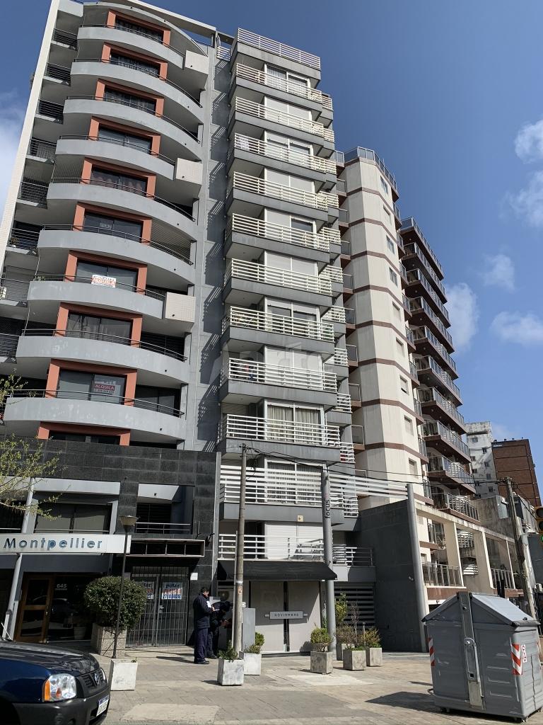 Amplio monoambiente con terraza y muy bien ubicado