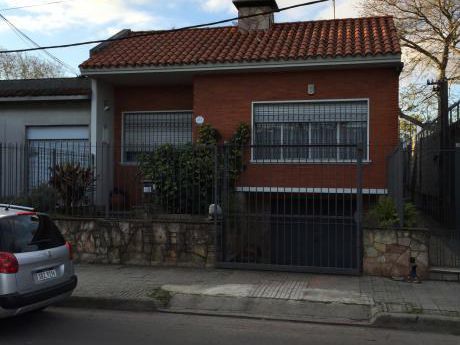 Casa 2 Dorm Garage Y Parrillero
