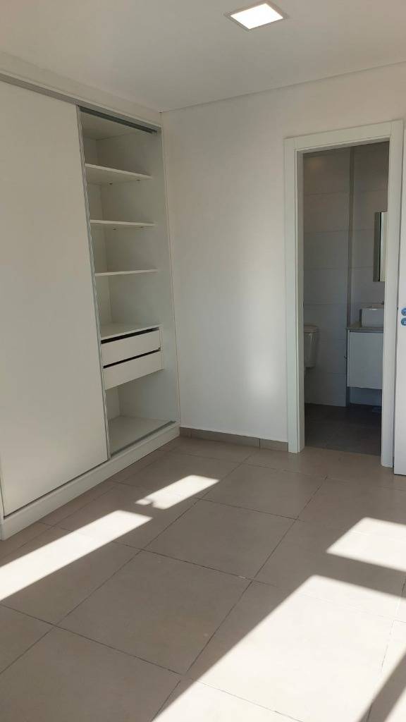 Vendo Depto 2 dormitorios, balcón con vista al Rio Paraguay y al Cerro Lambaré. — foto 3