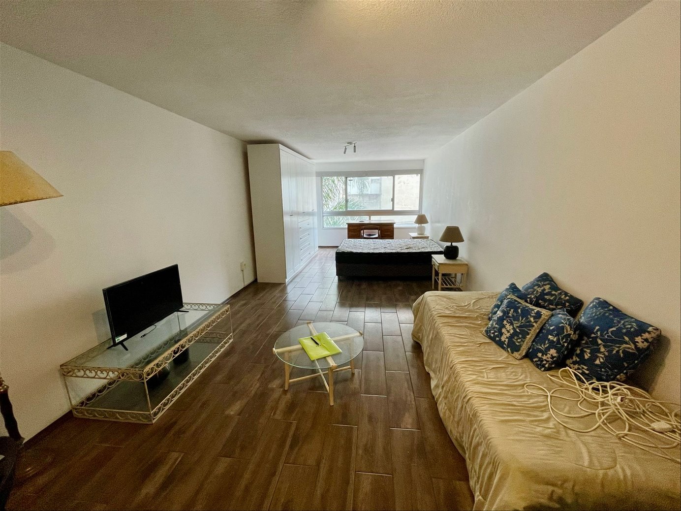Alquiler  apartamento Pocitos monoambiente equipado  a metros de la ORT · Foto 1