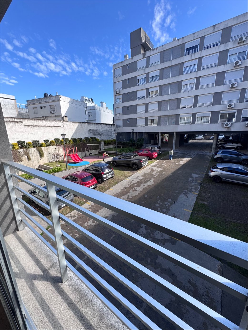 Alquiler de apartamento La Blanqueada de 1 dormtorio y garaje. Barbacoa y gym · Foto 8