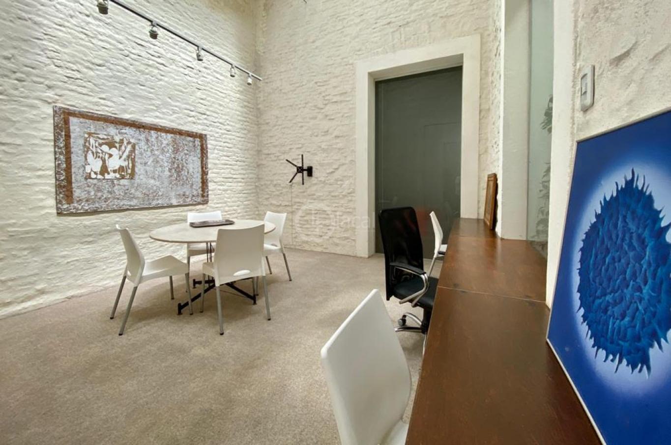 ALQUILER CASA OFICINA CIUDAD VIEJA 260 M2 EXCELENTE !!! · Foto 4