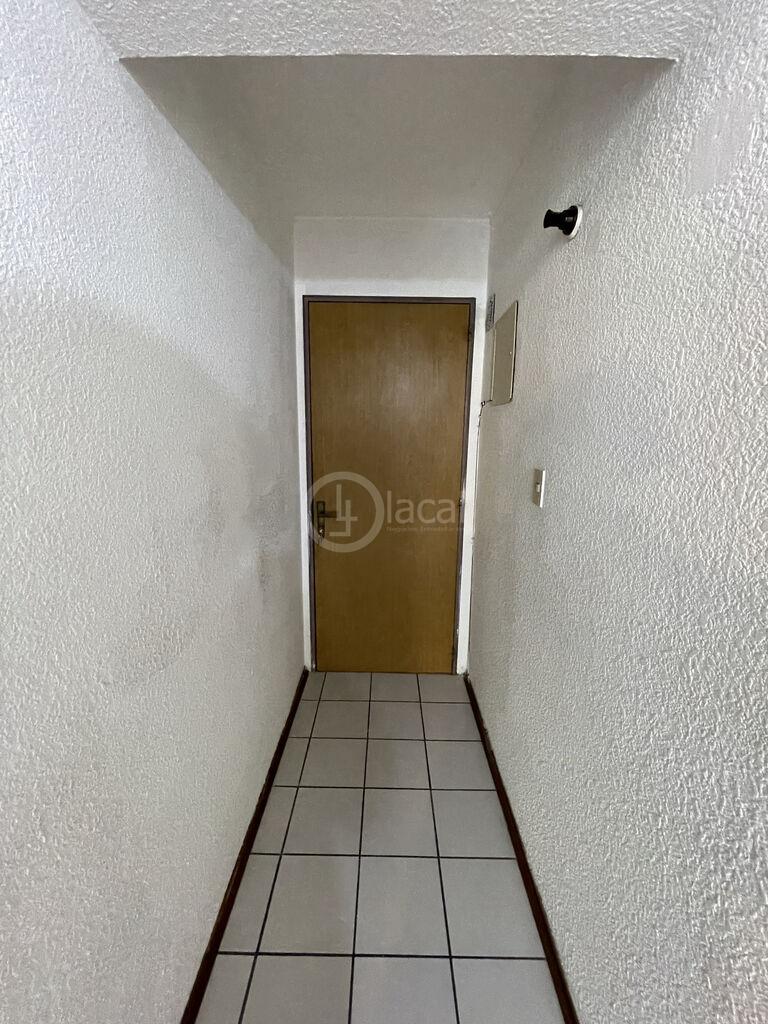 Alquiler | Monoambiente en excelente punto,  piso 5, vista despejada y mucha luz. - Vista