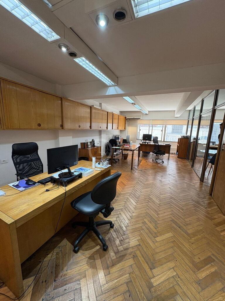 ALQUILER OFICINA CIUDAD VIEJA  100 M2 · Foto 3