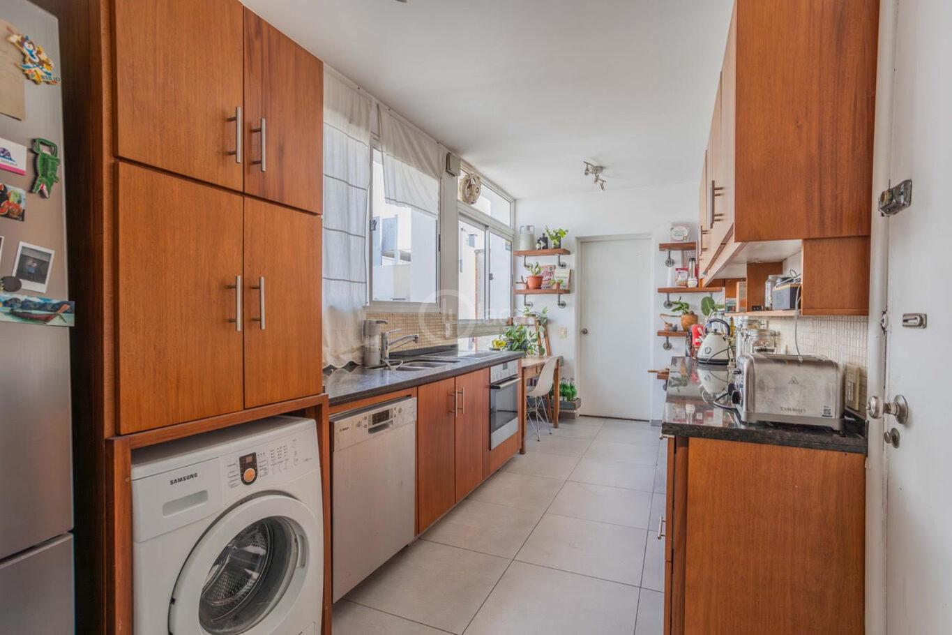 ALQUILER PENTHOUSE POCITOS 2 DORMITORIOS,ESCRITORIO Y SERVICIO · Foto 10