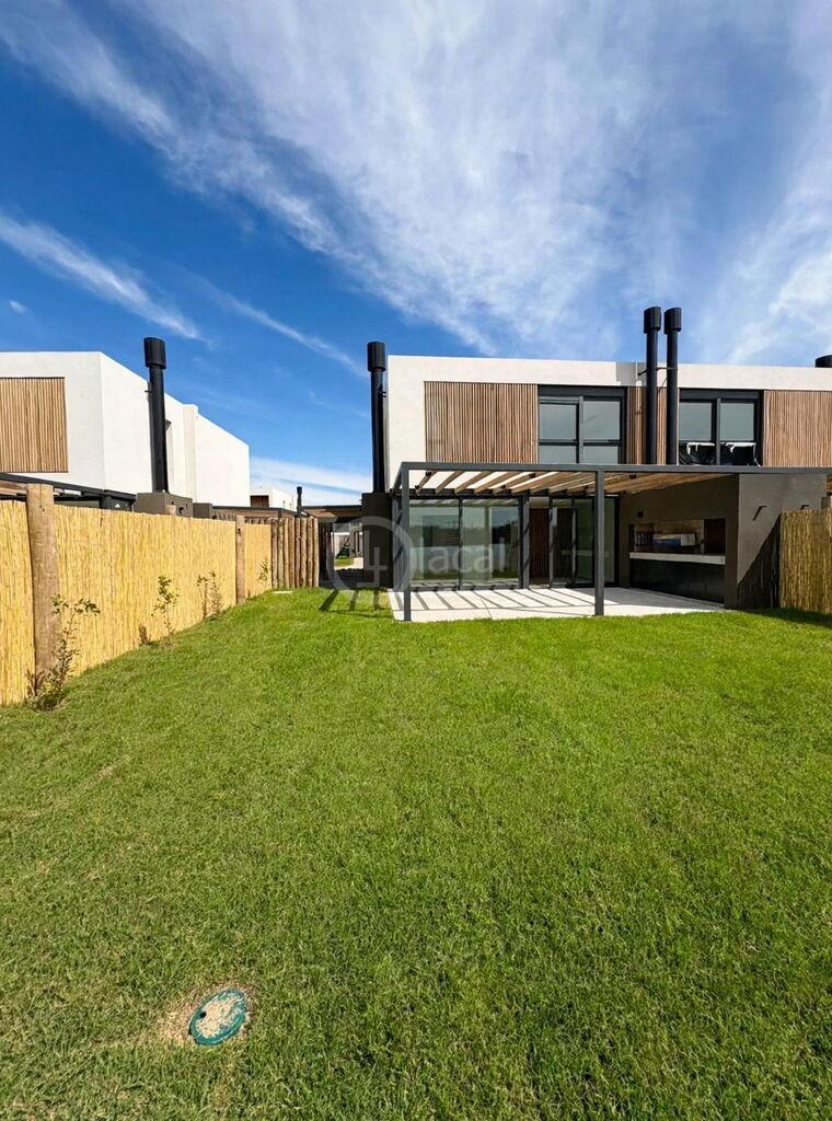 ALQUILER CASA PARQUE MIRAMAR 3 DORMITORIOS A ESTRENAR · Foto 2