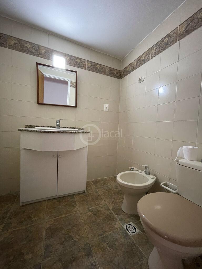 Alquiler | Excelente planta, 2 Dormitorios, 2 Baños completos y 2 lugares de garaje. · Foto 11