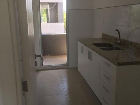 A Estrenar. Prox A Nuevo Centro. Gastos Bajos