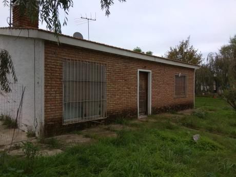 A 6 Cuadras De Ruta 101.