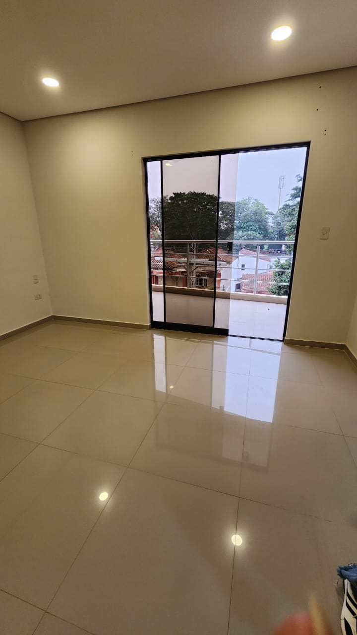 Alquilo Departamento en San Vicente | 2 Dormitorios | 98 m² — foto 3