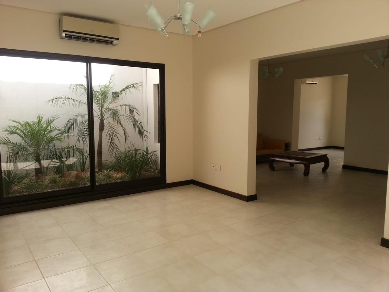 Alquilo casa en barrio Bernardino Caballero — foto 2