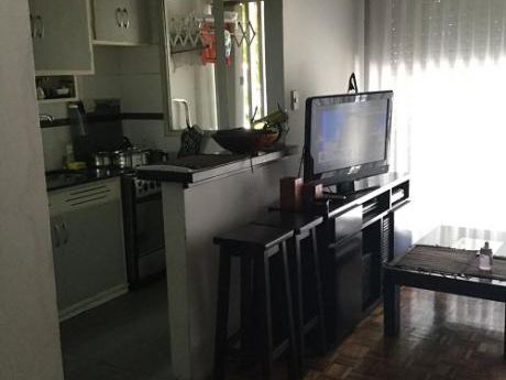 Apto En Venta En Pocitos 2 Dormitorios