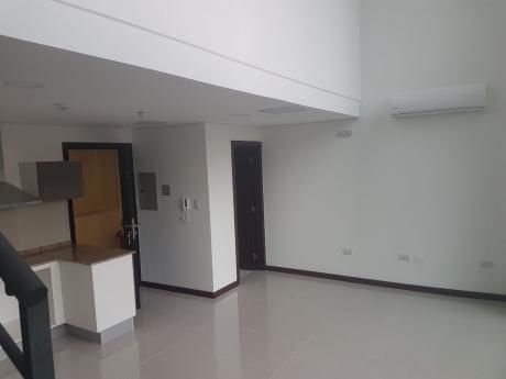 Alquilo Departamento Tipo Loft De Dos Plantas A Estrenar En Avenida España