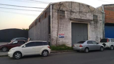 Alquilo Deposito En M R Alonso A 1/2 Cuadra De La Transchaco. 360 M2