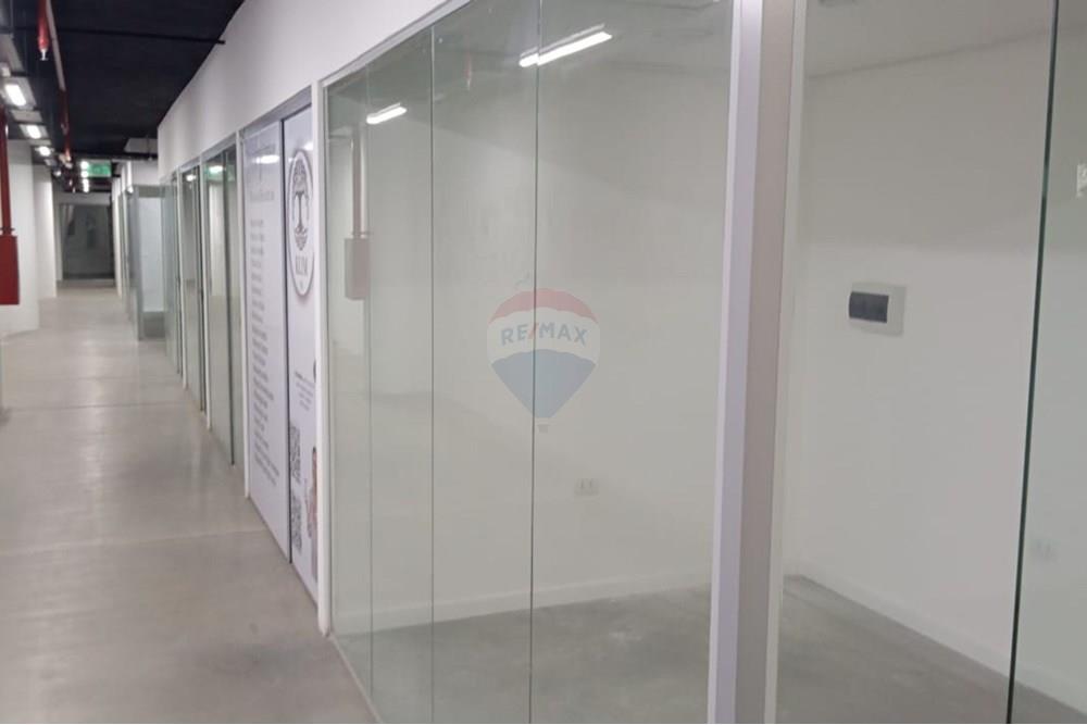 Vendo Local Comercial en Galeria M4 — foto 3