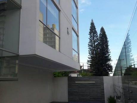 Hermoso Dpto A La Venta Con Garaje Incluido