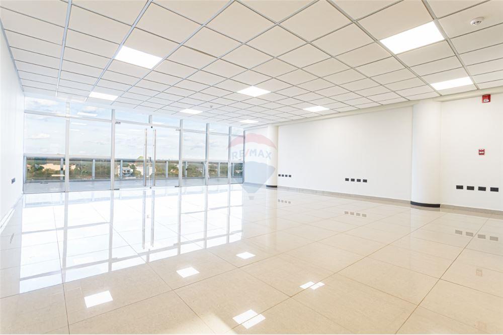 Oficina - Alquiler - Paraguay Asunción Villa Morra — foto 2