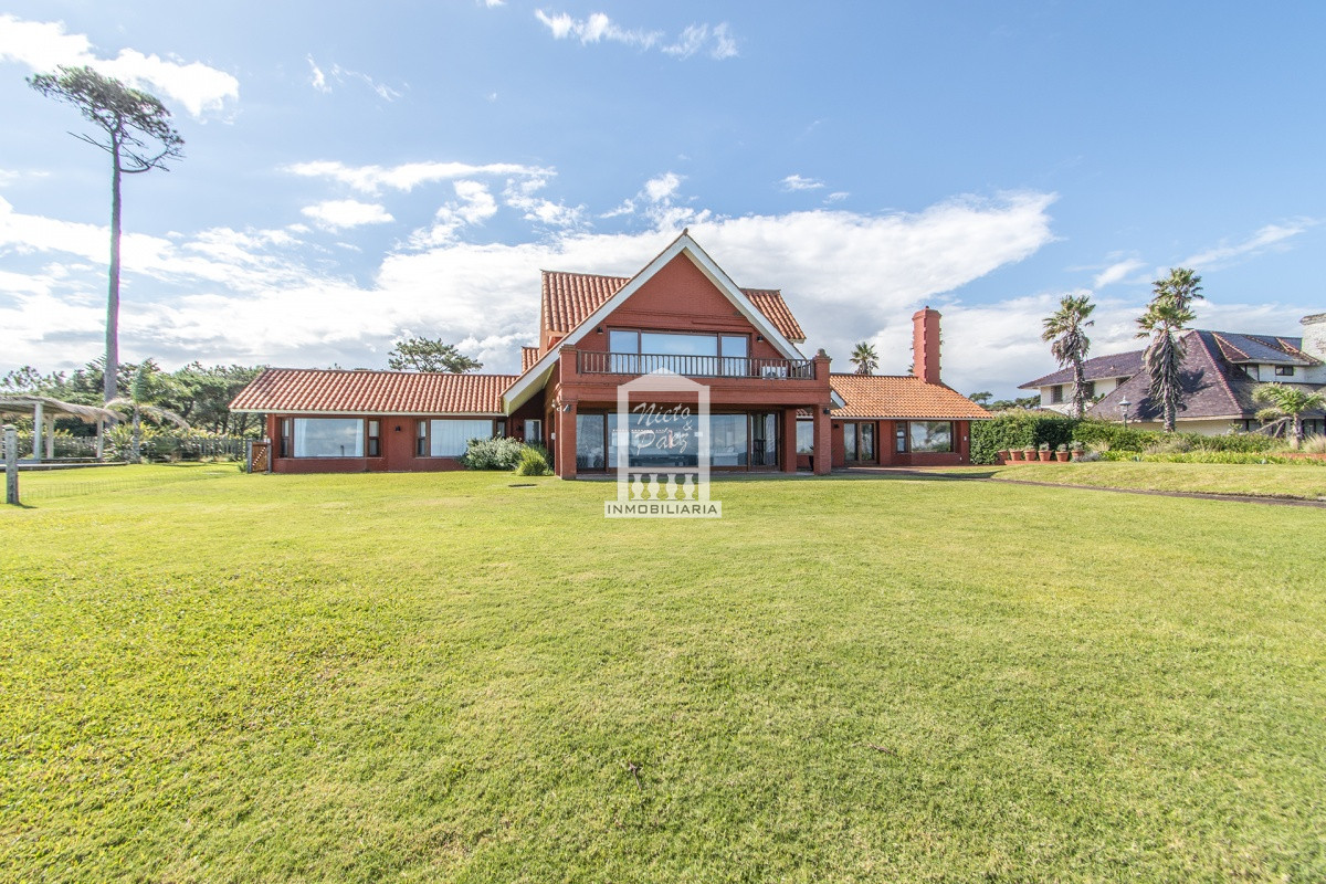 Casa en venta en Playa Mansa