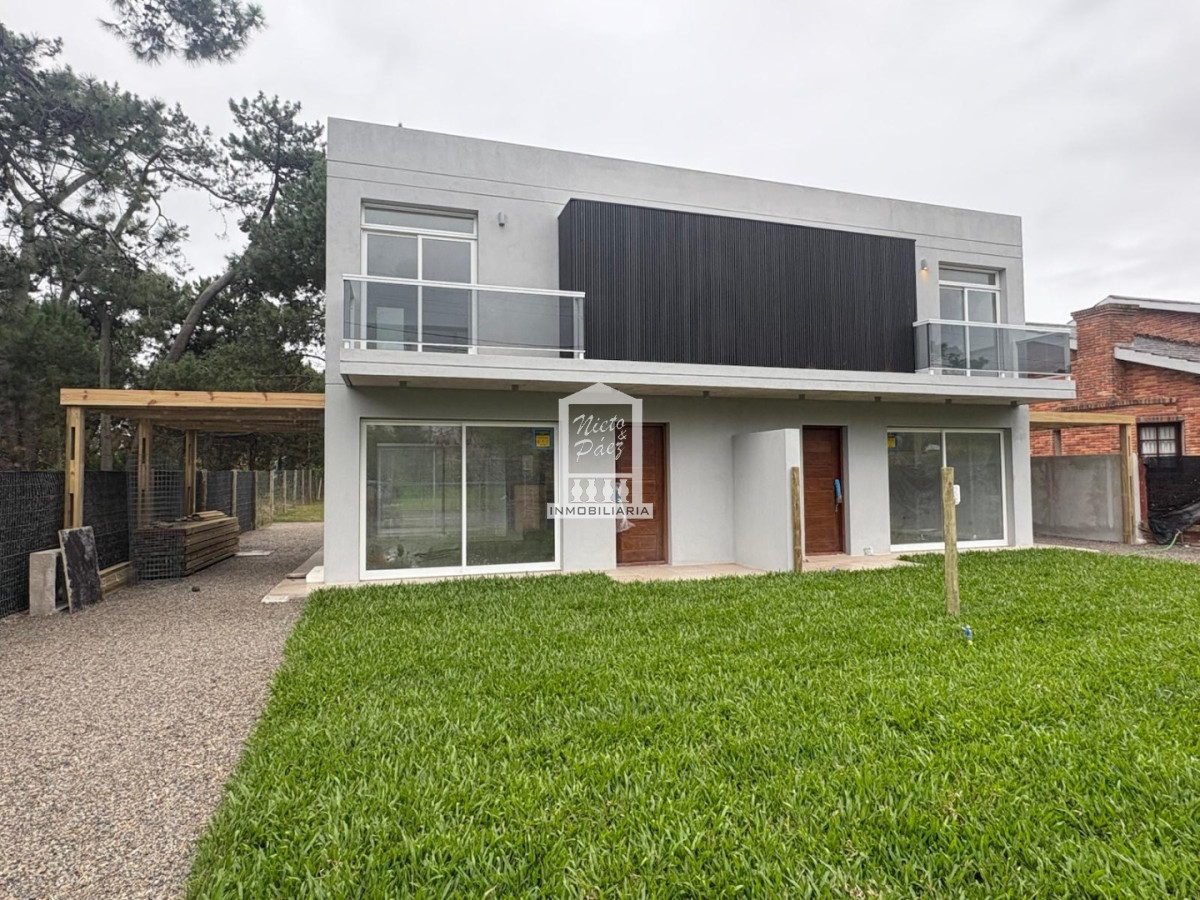 Casa a Estrenar Jardines de Cordoba sobre Avenida 3 Dorimtorios