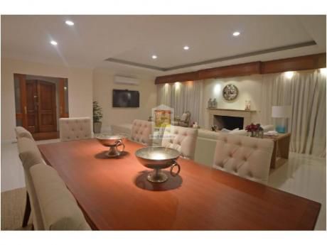 Casas En Playa Mansa: Nyp3799c