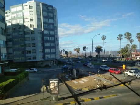 Venta De Apartamentos En Punta Carretas, Sobre Rambla
